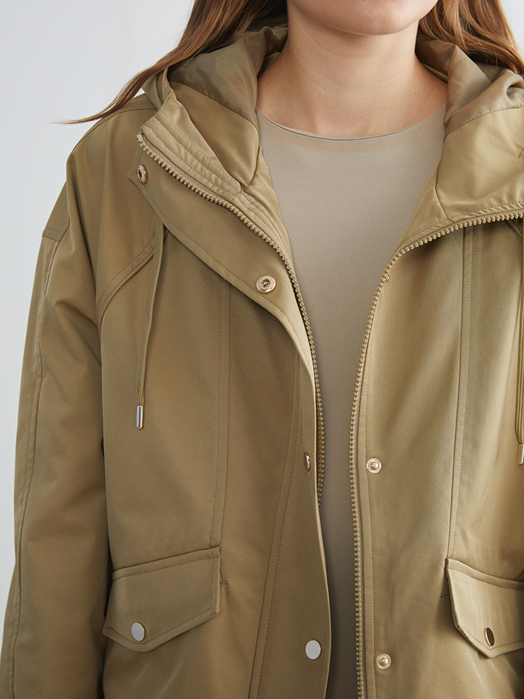 Haki Kapüşonlu Oversize Kadın Yağmurluk-2