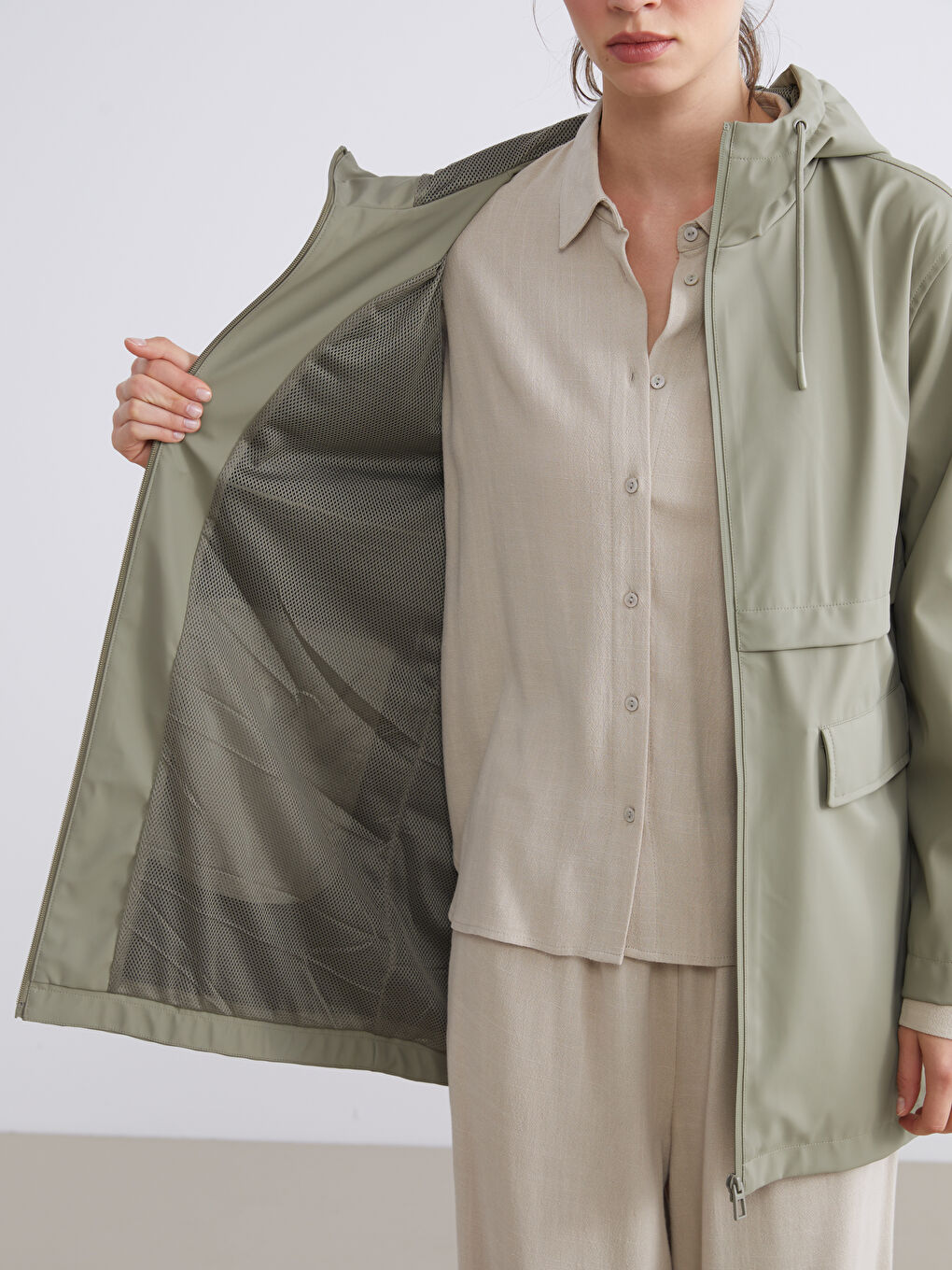 LCW Vision Hooded Women's Raincoat -W52596Z8-YCQ