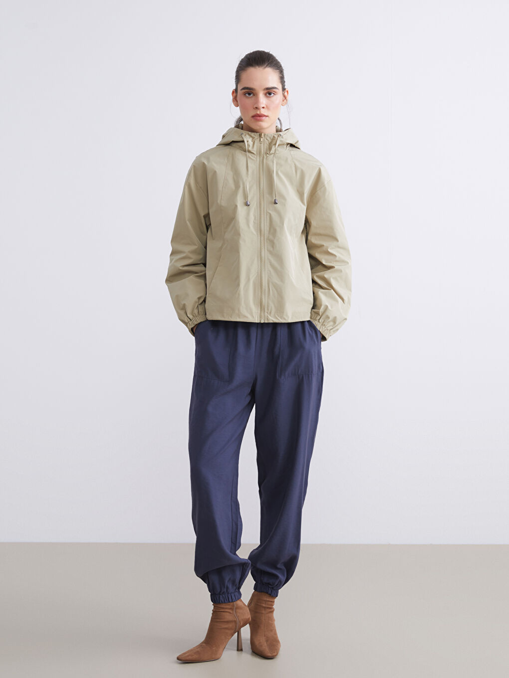 LCW Vision Hooded Women's Raincoat -W52598Z8-RSX