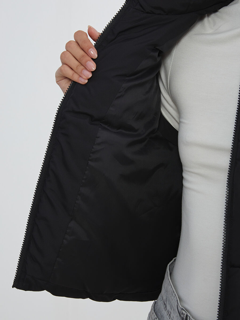 LCW Vision Women's Funnel Neck Plain Puffer Gilet -W52600Z8-CVL