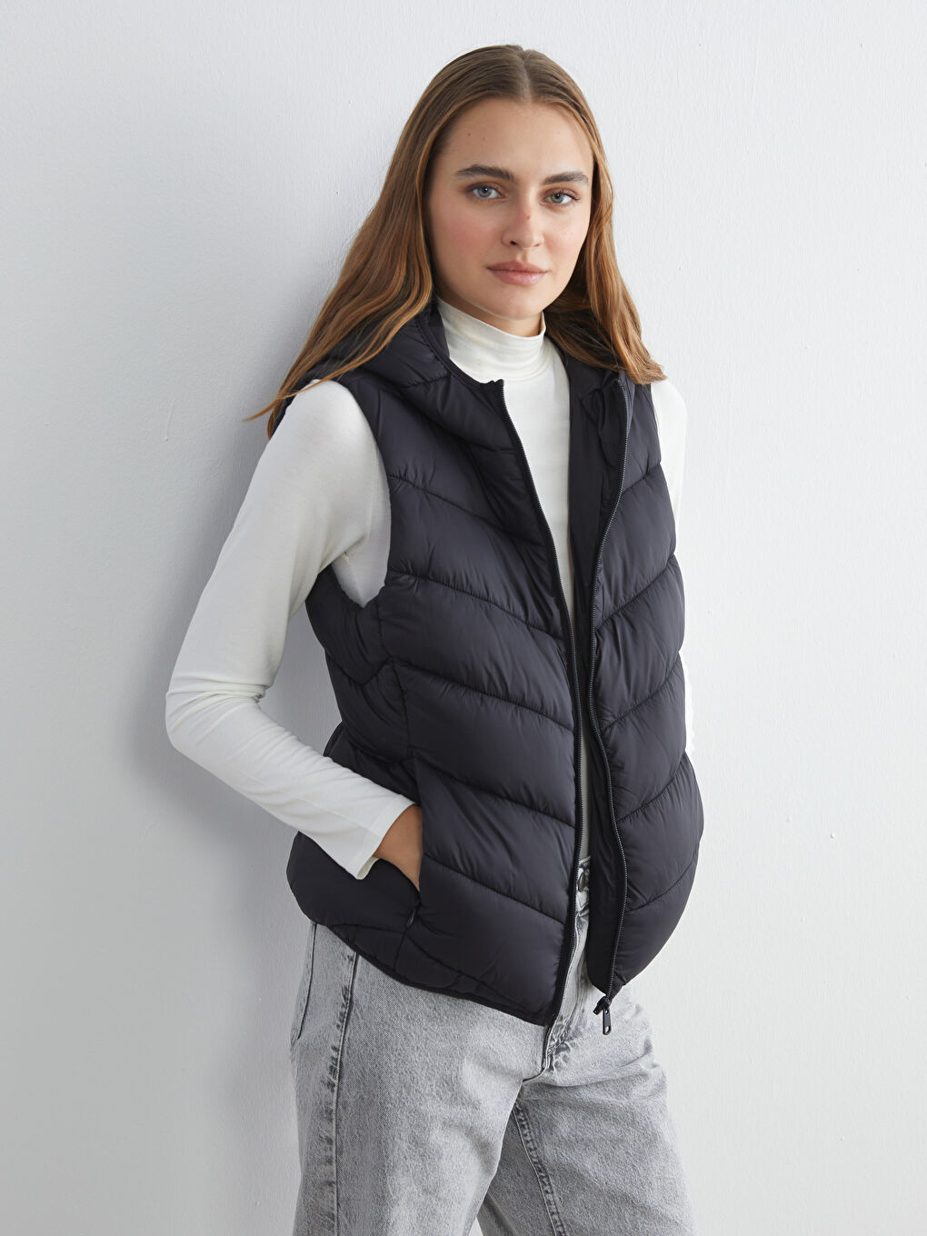 LCW Vision Hooded Women's Puffer Gilet -W52601Z8-CVL