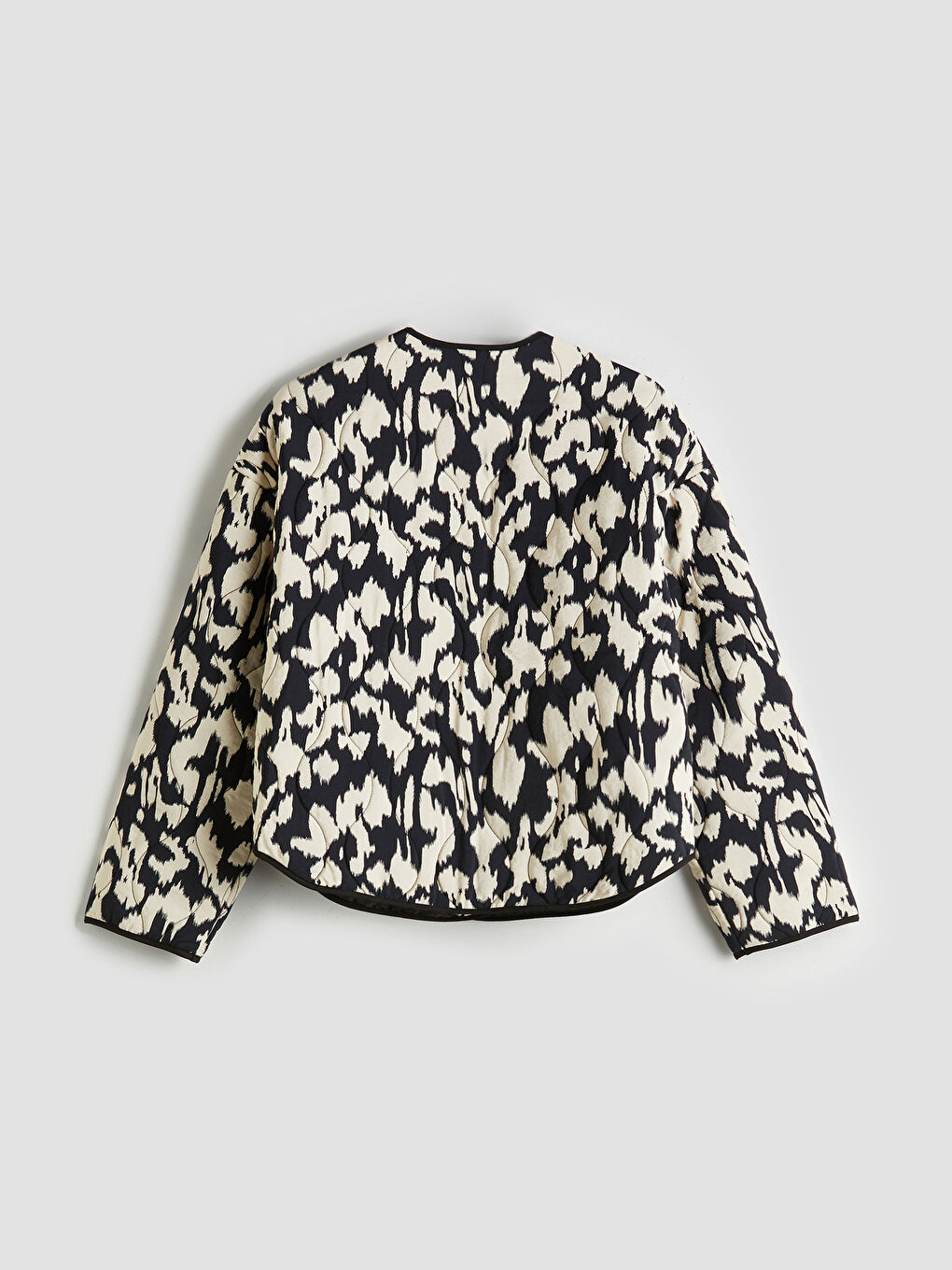 Siyah Bisiklet Yaka Desenli Kadın Mont-6