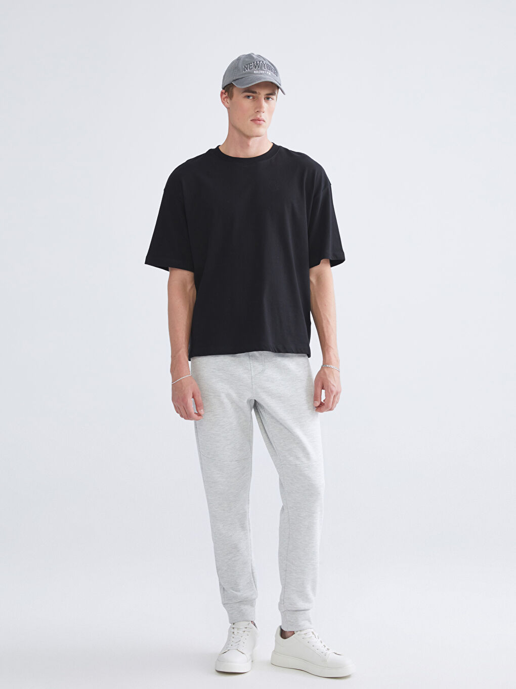 Standard Fit Men's Jogger Sweatpants