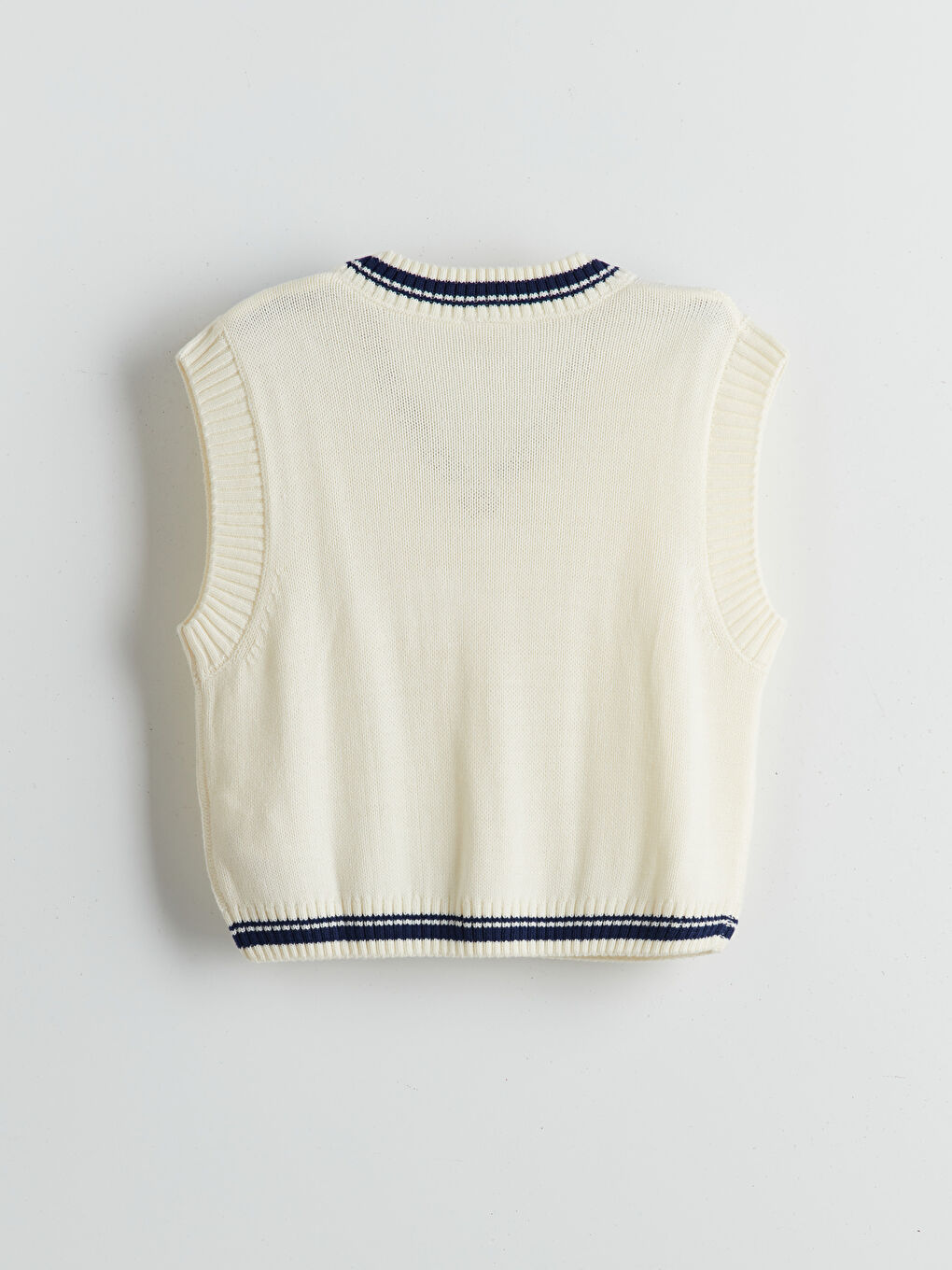 LCW Kids V Neck Plain Knitted Knitwear Girls' Sweater Vest -W52662Z4-FES