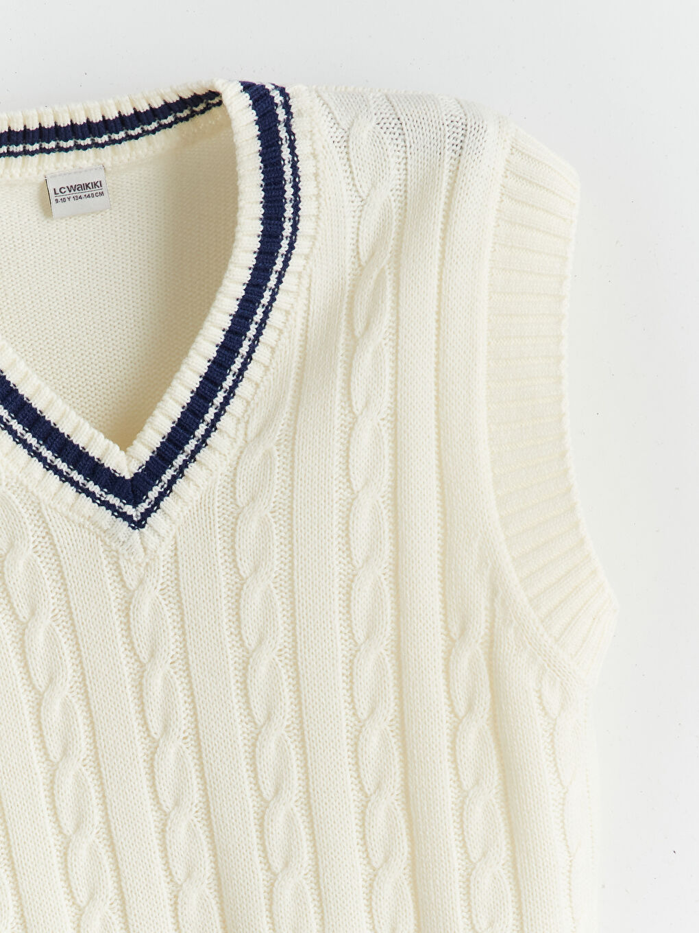 LCW Kids V Neck Plain Knitted Knitwear Girls' Sweater Vest -W52662Z4-FES
