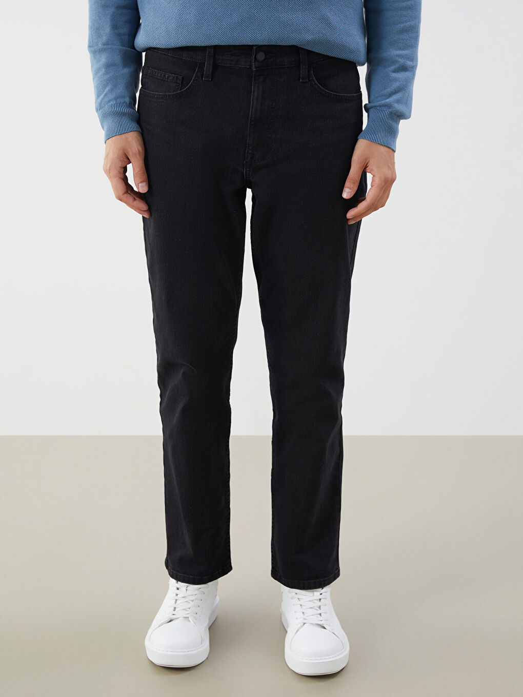 790 Relaxed Fit Men's Jeans-1