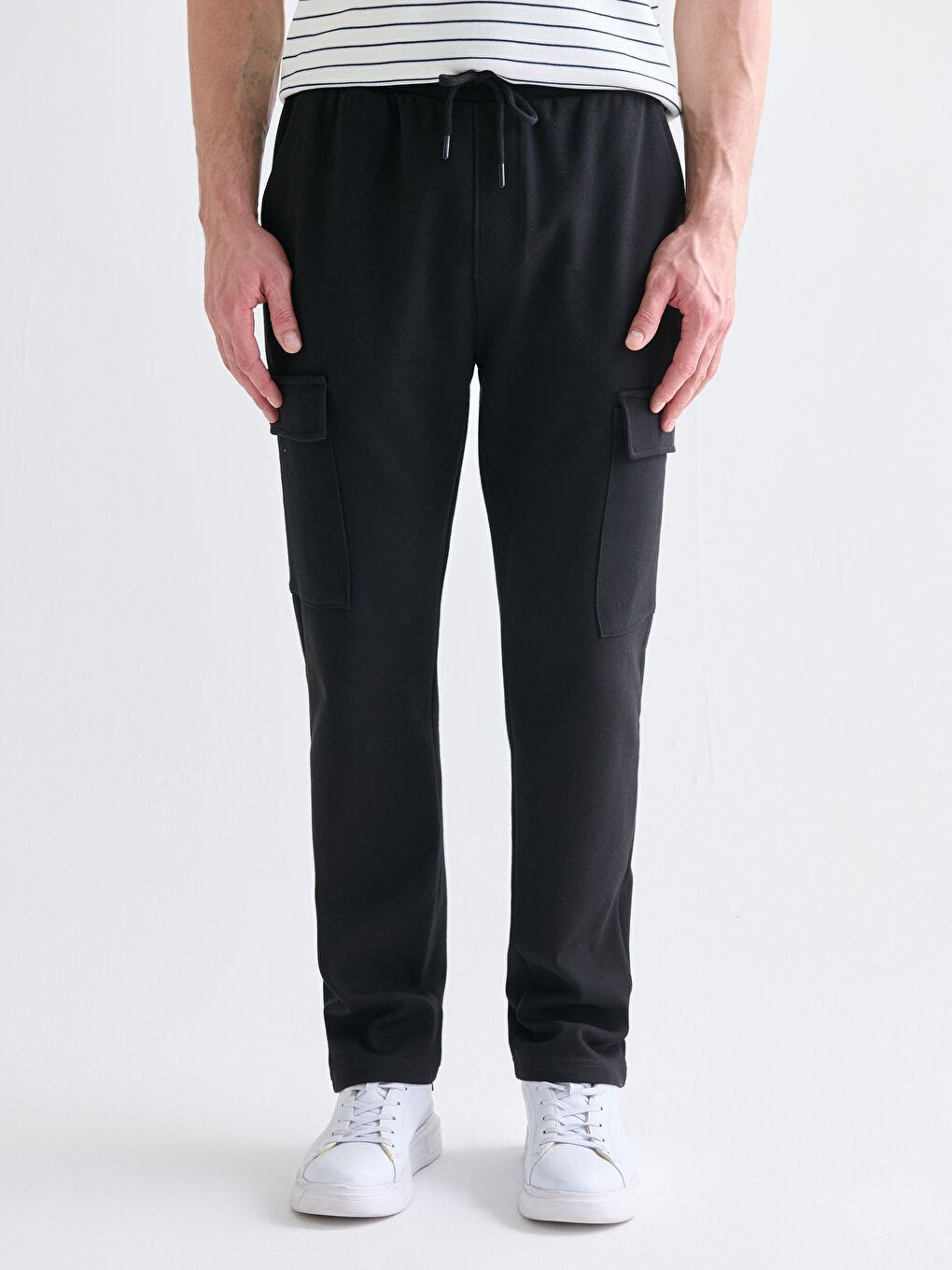 Siyah Standart Kalıp Erkek Eşofman Altı-3