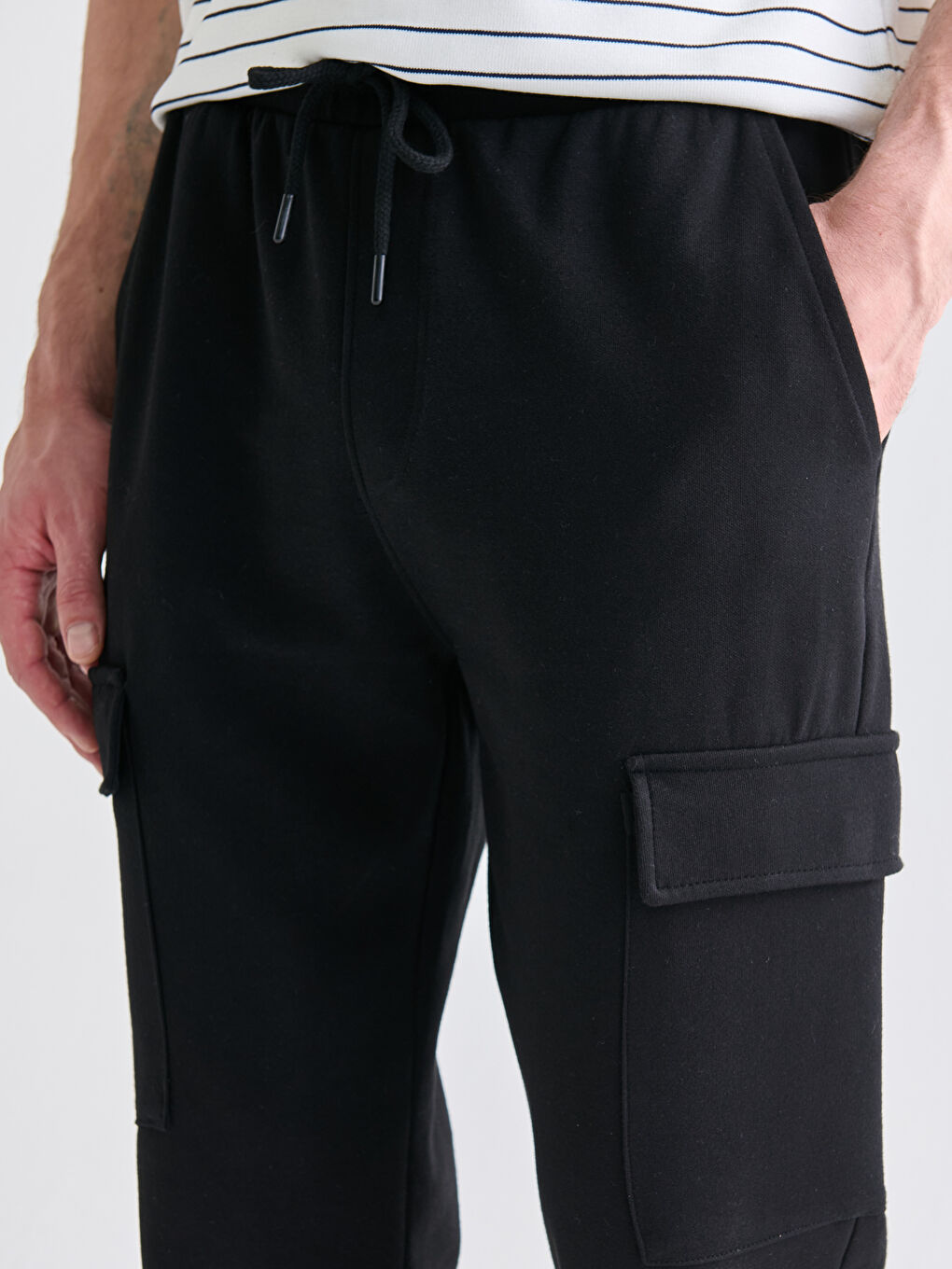 Siyah Standart Kalıp Erkek Eşofman Altı-5