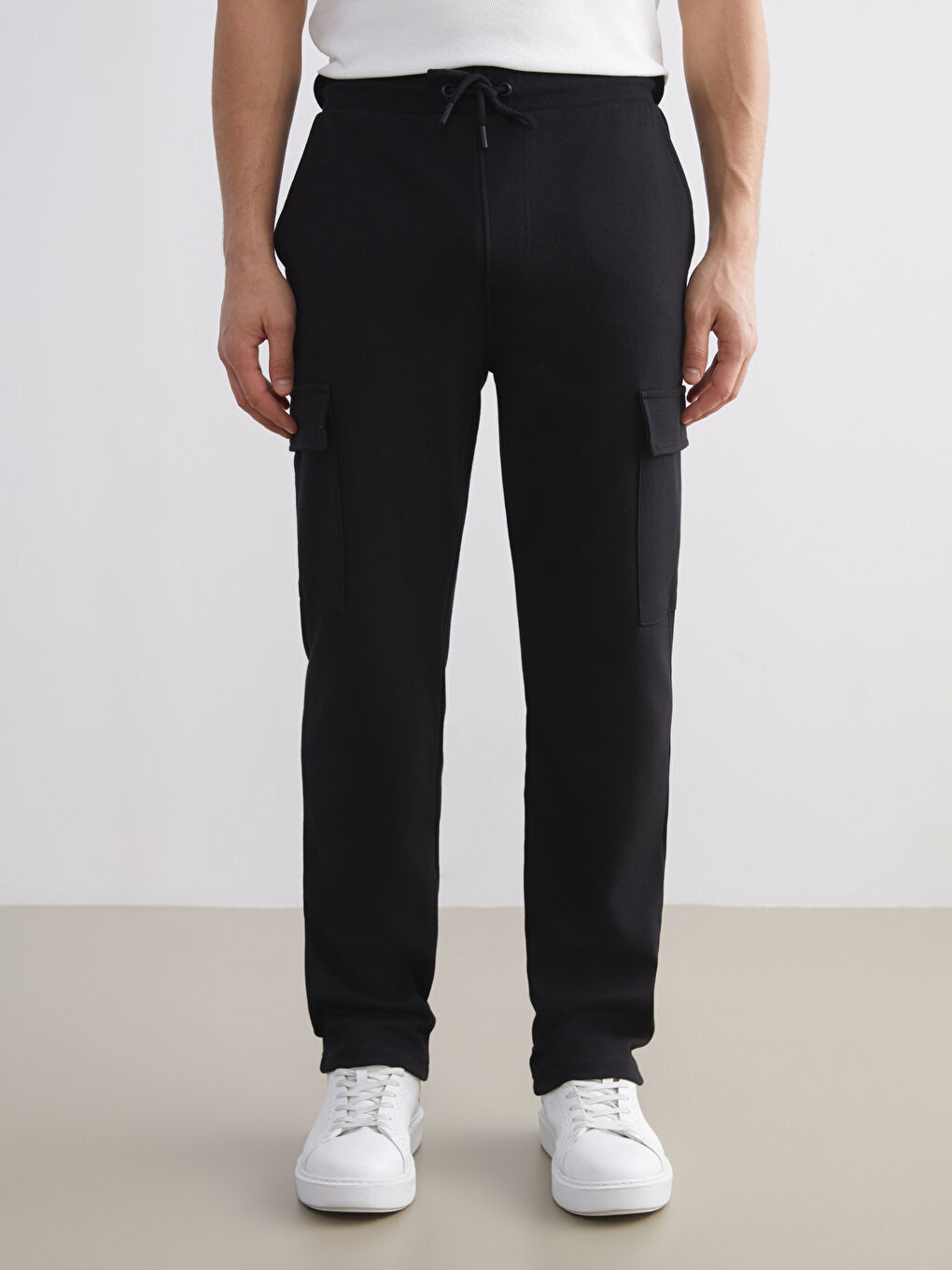 Siyah Standart Kalıp Erkek Eşofman Altı-2