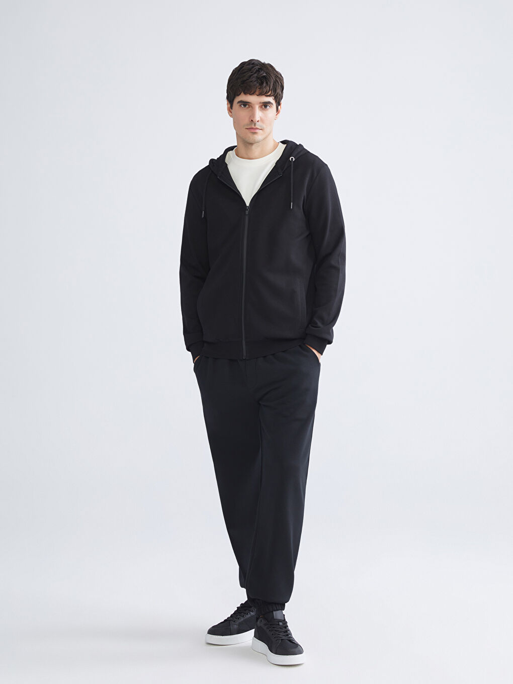 Siyah Kapüşonlu Erkek Fermuarlı Sweatshirt-3