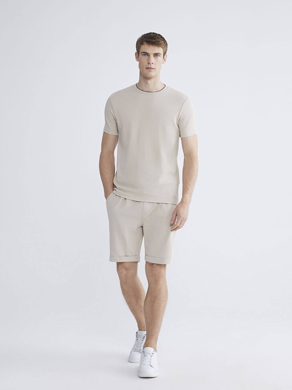 Bej Bisiklet Yaka Erkek Penye Dokulu Tişört-2