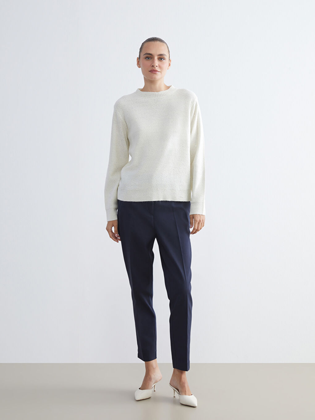 LCWAIKIKI Classic Slim Fit Women's Cigarette Trousers -W52698Z8-E1J