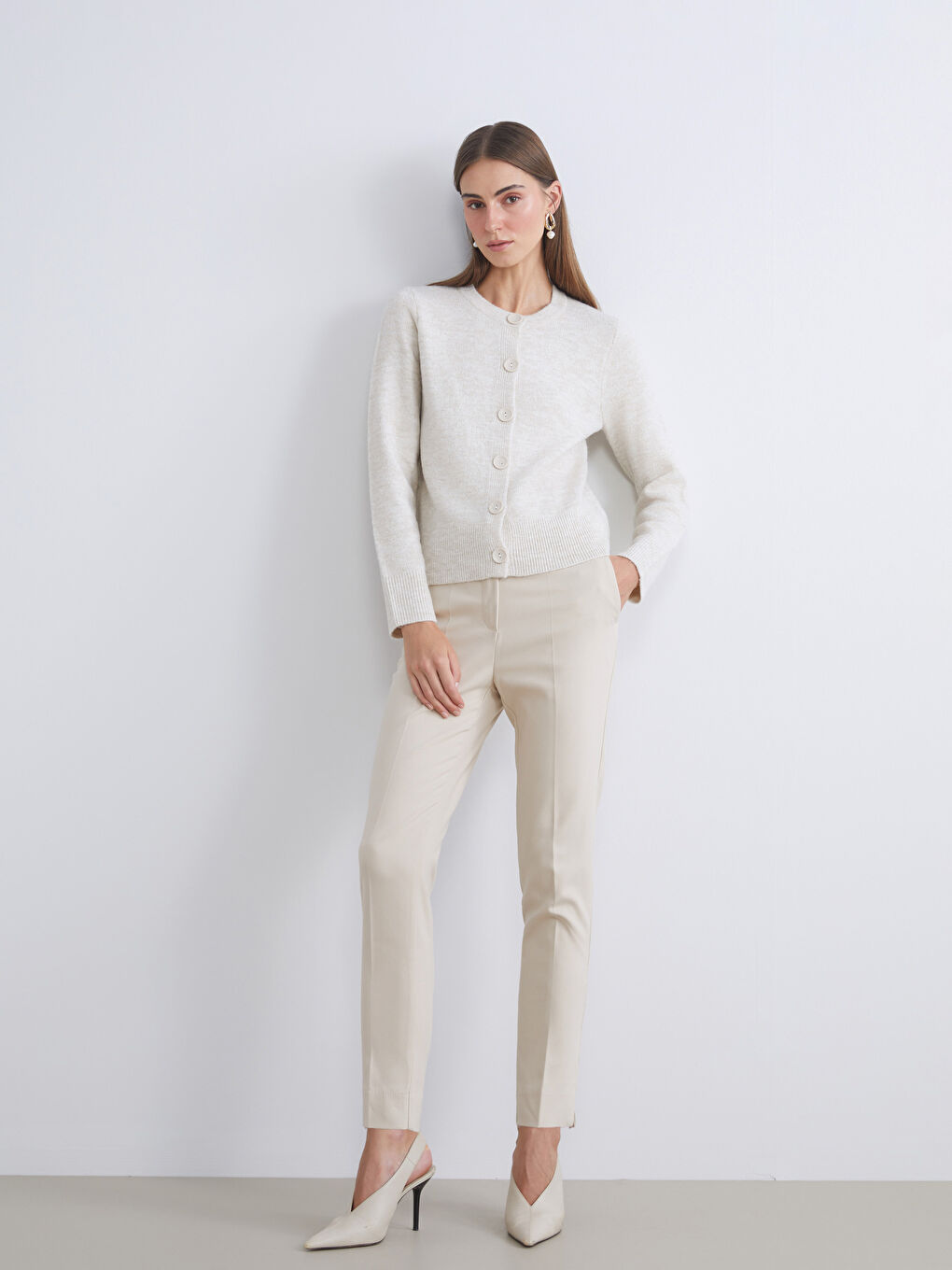 LCWAIKIKI Classic Slim Fit Women's Cigarette Trousers -W52699Z8-FZJ