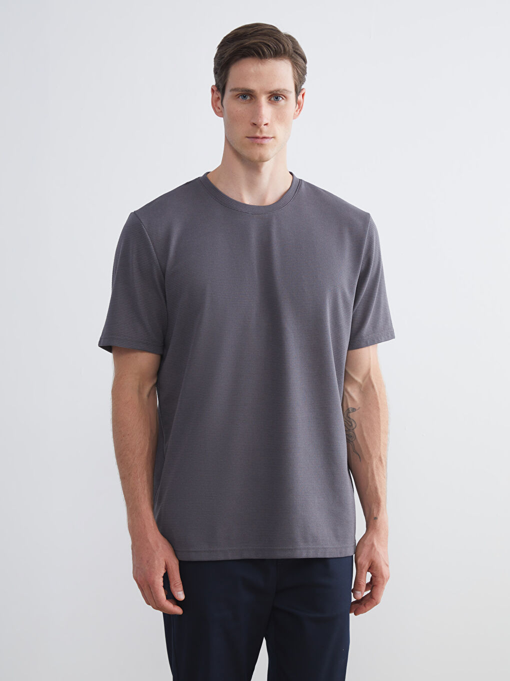 Gri Bisiklet Yaka Penye Erkek Tişört