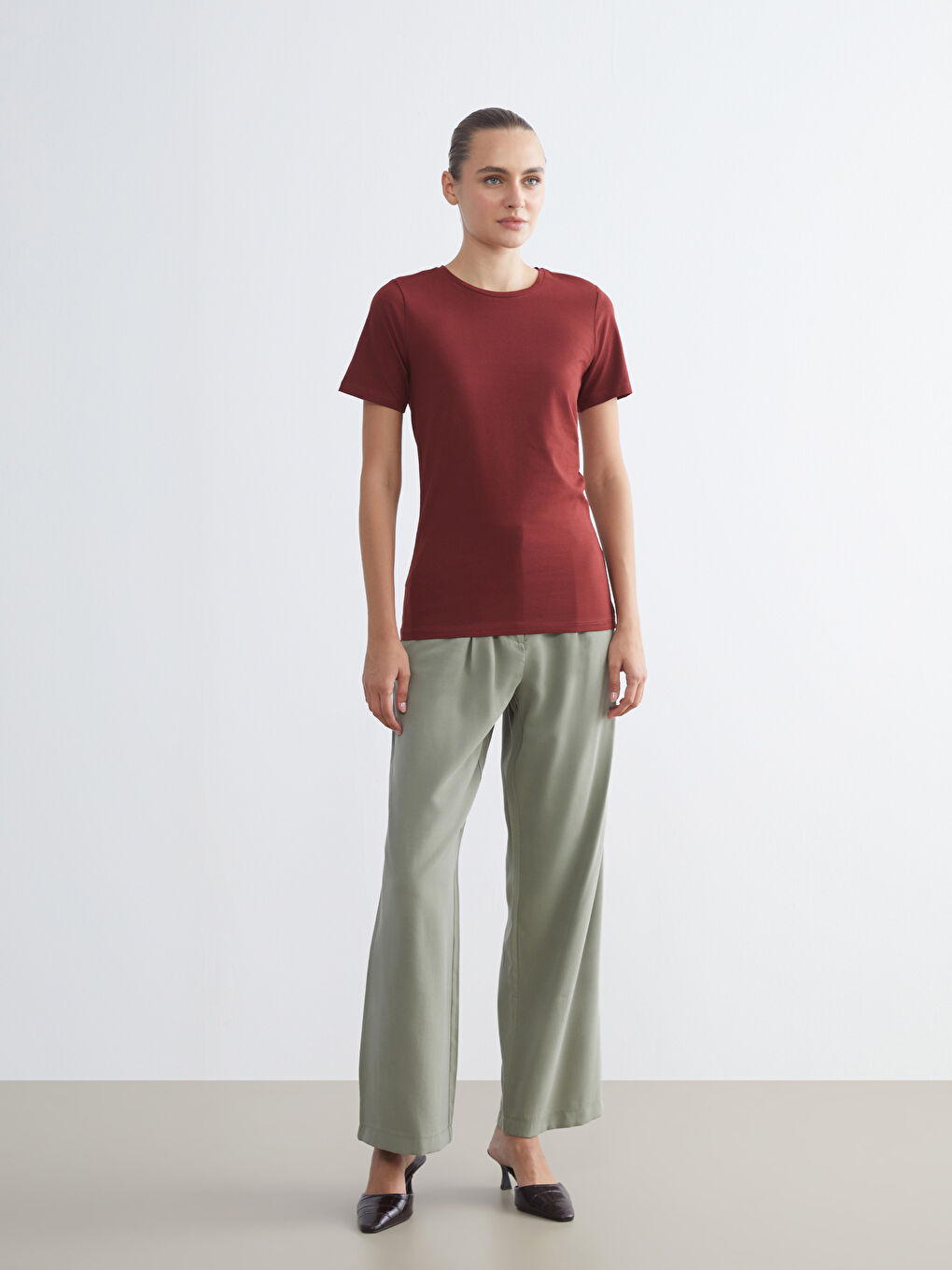 LCWAIKIKI Classic Loose Fit Wide Leg Women's Trousers -W52706Z8-YWA