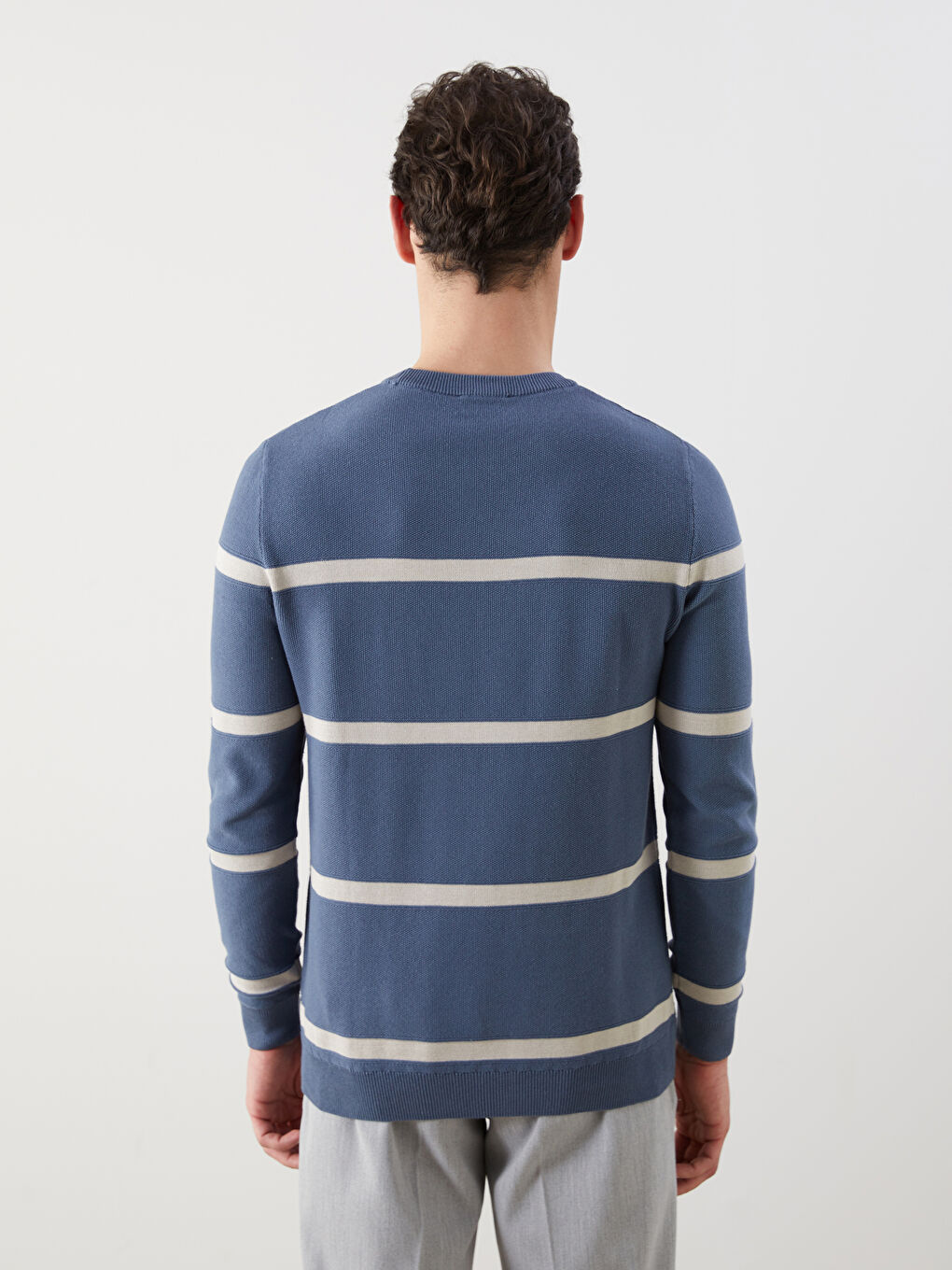 LCWAIKIKI Classic Crew Neck Striped Men's Knitwear Sweater -W52722Z8-YW2