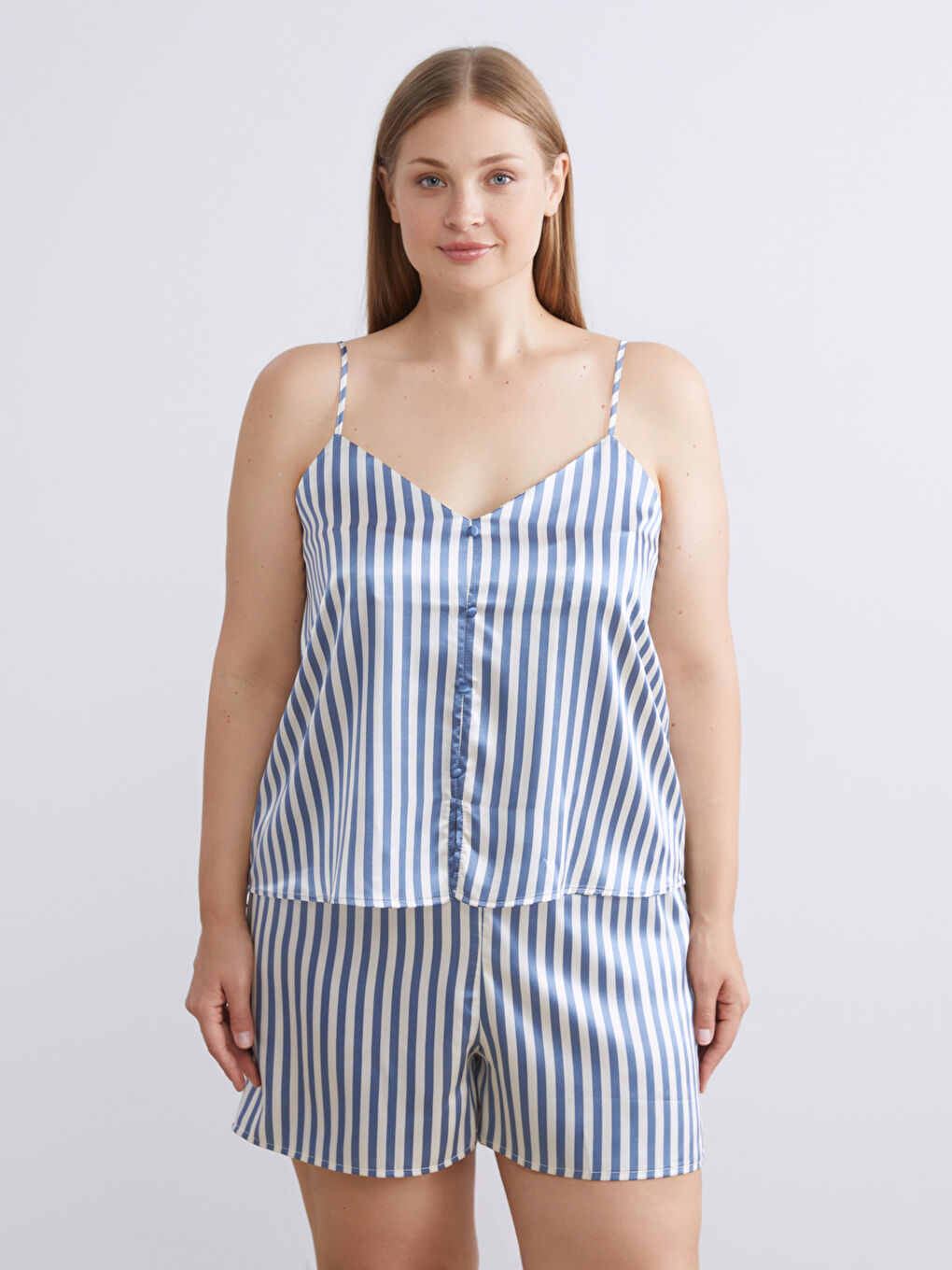 Pembe V Yaka Çizgili Askılı Kadın Şortlu Pijama Takımı-5