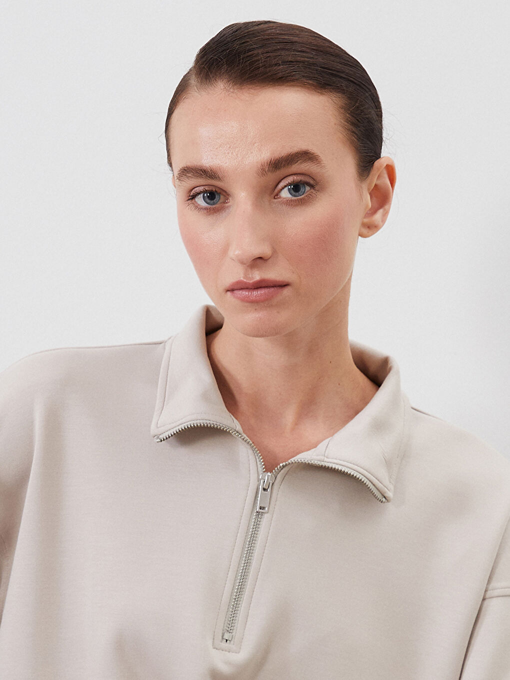 LCW Comfort Funnel Neck Women's Sweatshirt -W52840Z8-FMC