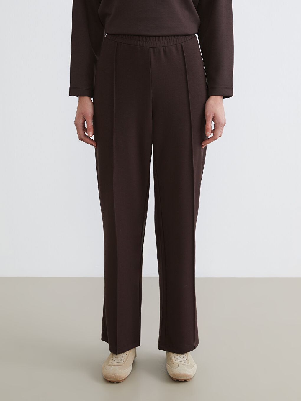 Women's Sweatpants with Elastic Waist-1