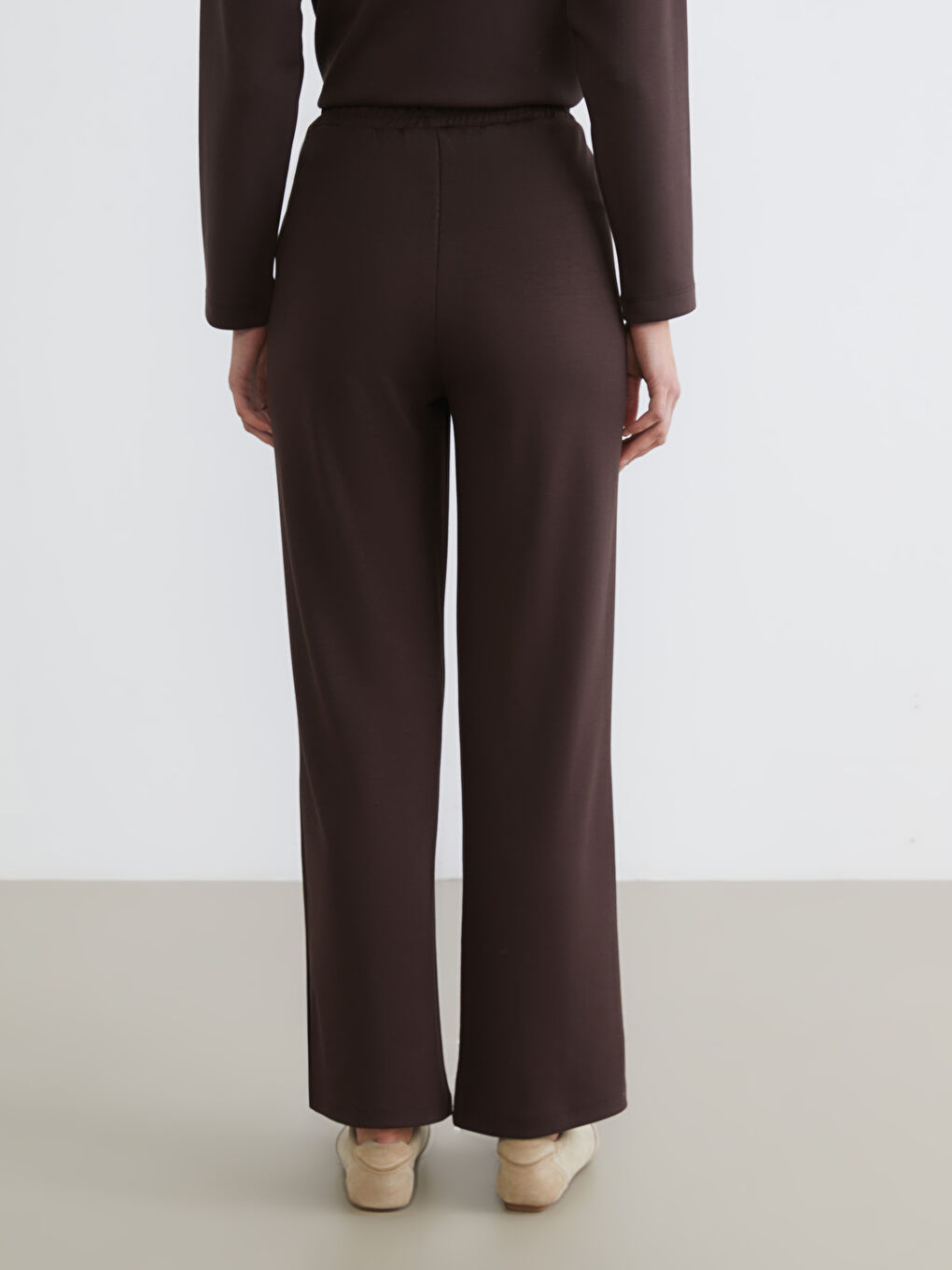 Women's Sweatpants with Elastic Waist-3