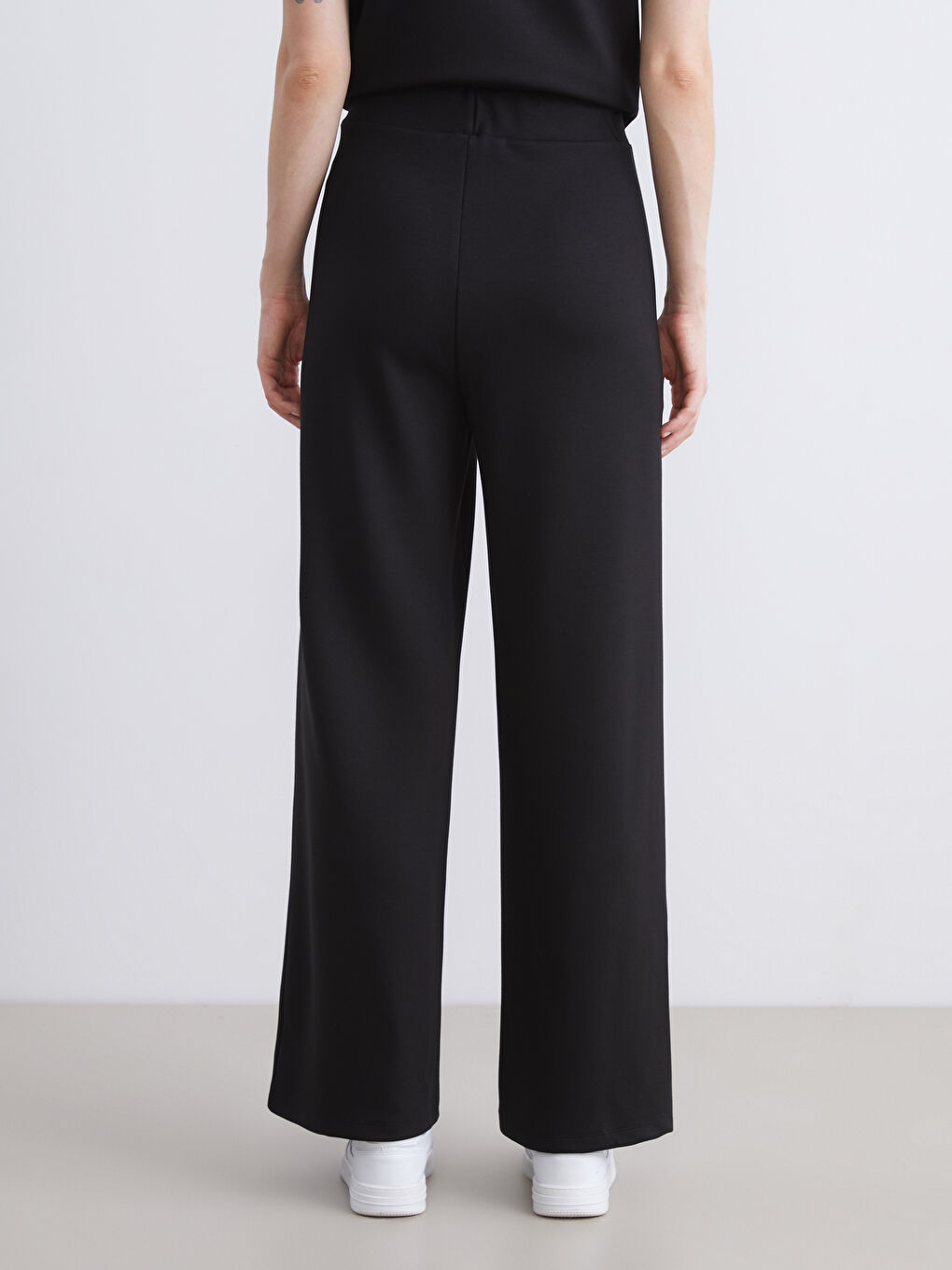 LCW Comfort Women's Sweatpants with Elastic Waist -W52845Z8-CVL