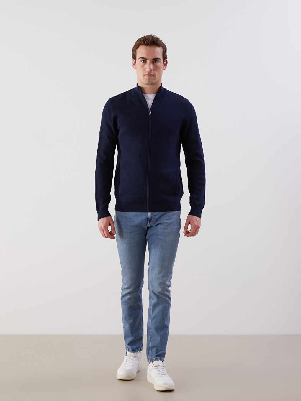LCWAIKIKI Classic Regular Fit Funnel Neck Men's Knit Cardigan -W52934Z8-RFH