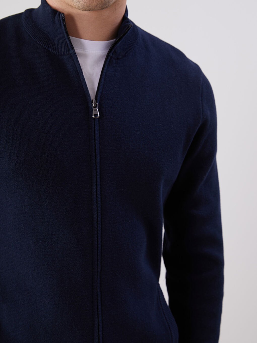 LCWAIKIKI Classic Regular Fit Funnel Neck Men's Knit Cardigan -W52934Z8-RFH