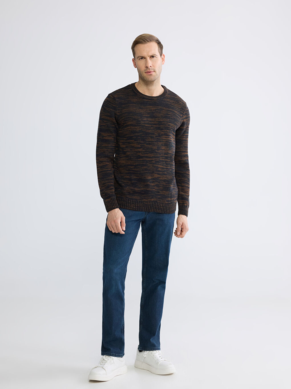 Kahverengi Bisiklet Yaka Desenli Erkek Triko Kazak-1