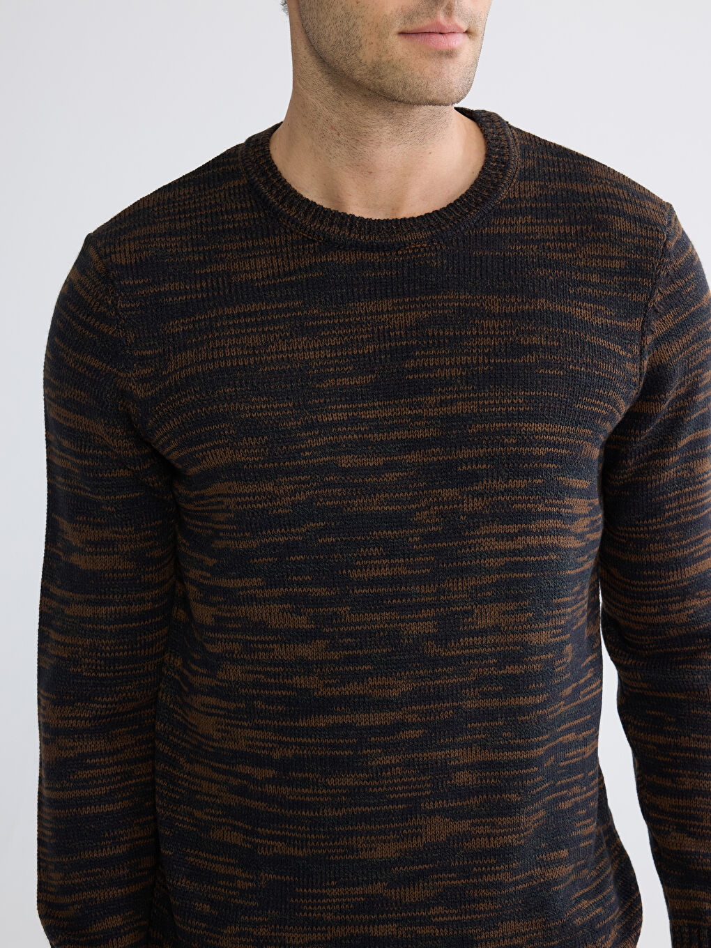 Kahverengi Bisiklet Yaka Desenli Erkek Triko Kazak-2