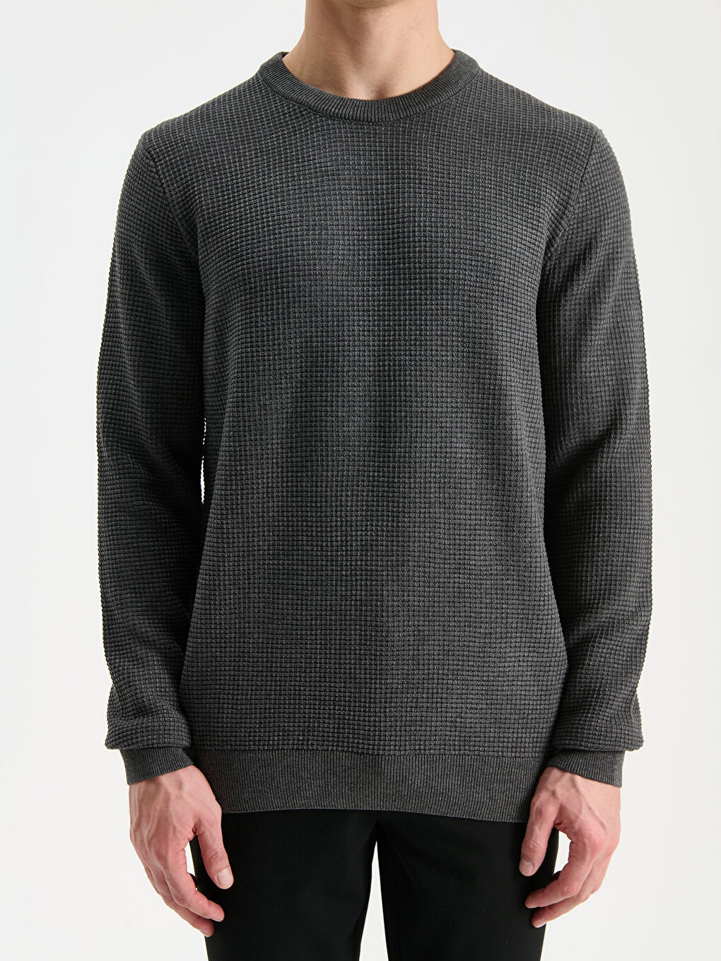 سترة تريكو رجال بكول مدور مربعة-2