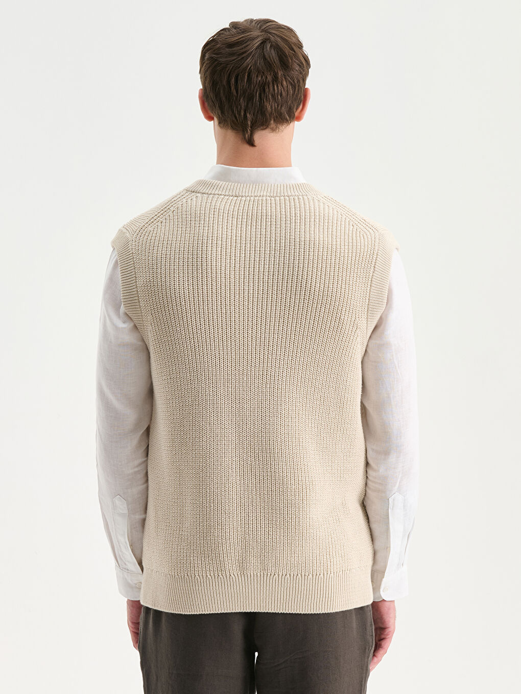 Bej Standart Kalıp V Yaka Erkek Triko Süveter-6