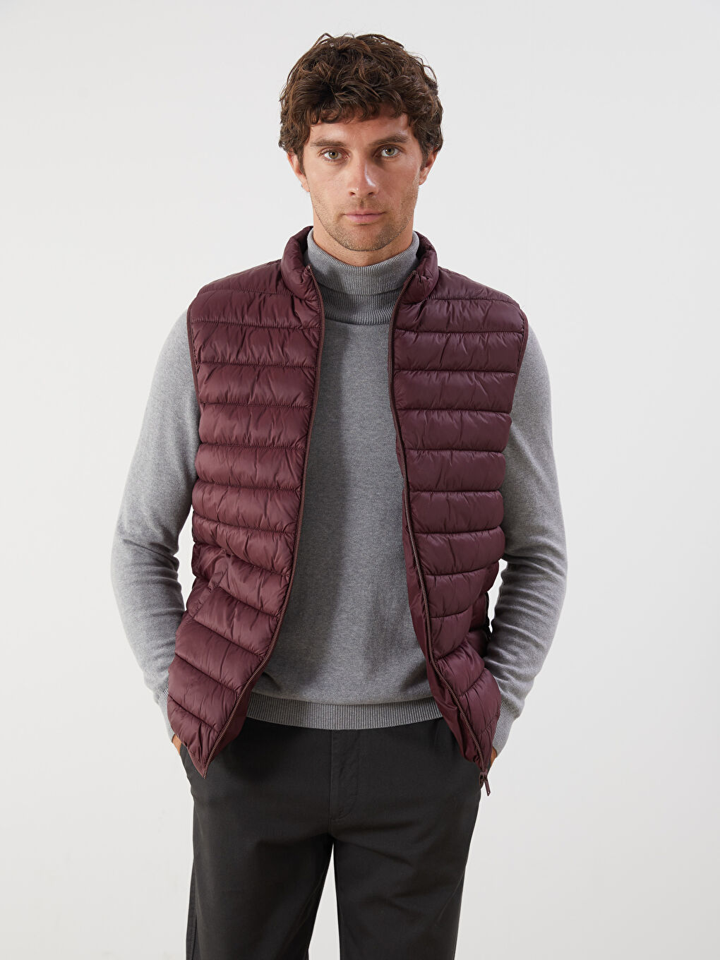 Standard Fit Funnel Neck Men's Puffer Gilet