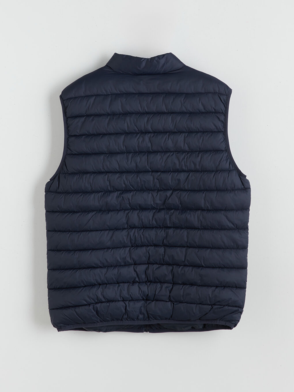 სტანდარტული მორგების ძაბრისებრი საყელოს მქონე მამაკაცის დუტის ჟილეტი-6