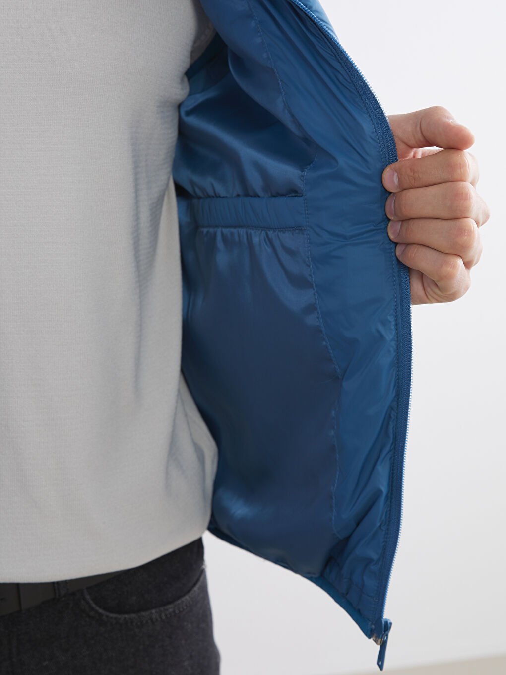 Mavi Standart Kalıp Dik Yaka Erkek Şişme Yelek-3