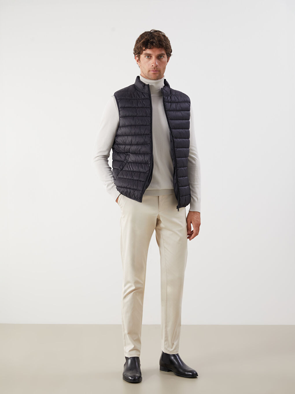 Siyah Standart Kalıp Dik Yaka Erkek Şişme Yelek-2