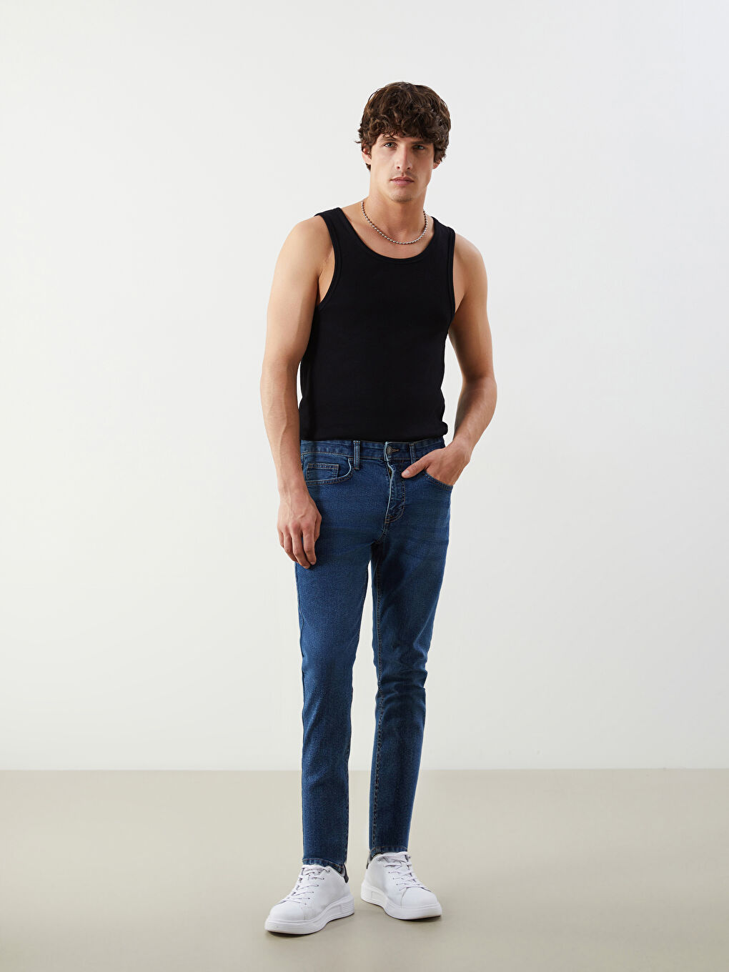 LCW Jeans ٧٦٠ جینزی فیتی باریک بۆ پیاوان -W53071Z8-309