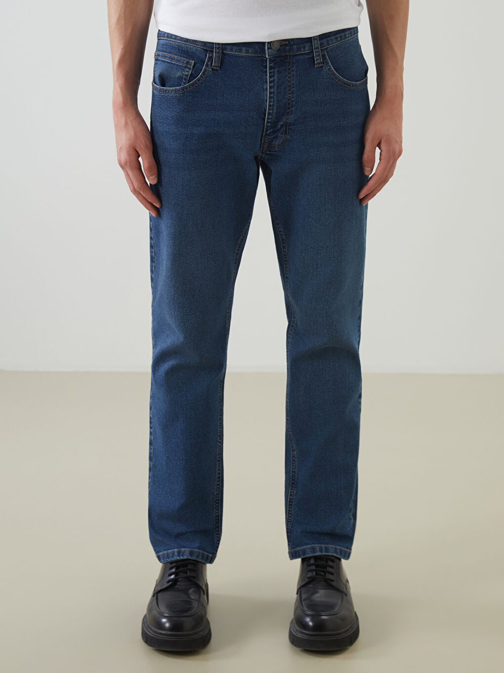 LCW Jeans 779 جينز بقصة عادية رجال -W53106Z8-309