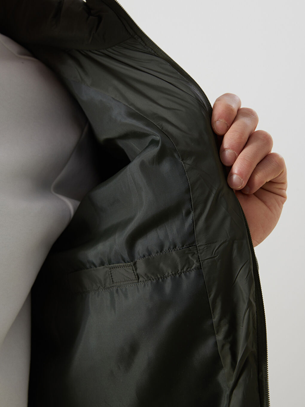 LCWAIKIKI Classic Men's Down Jacket -W53124Z8-HCZ