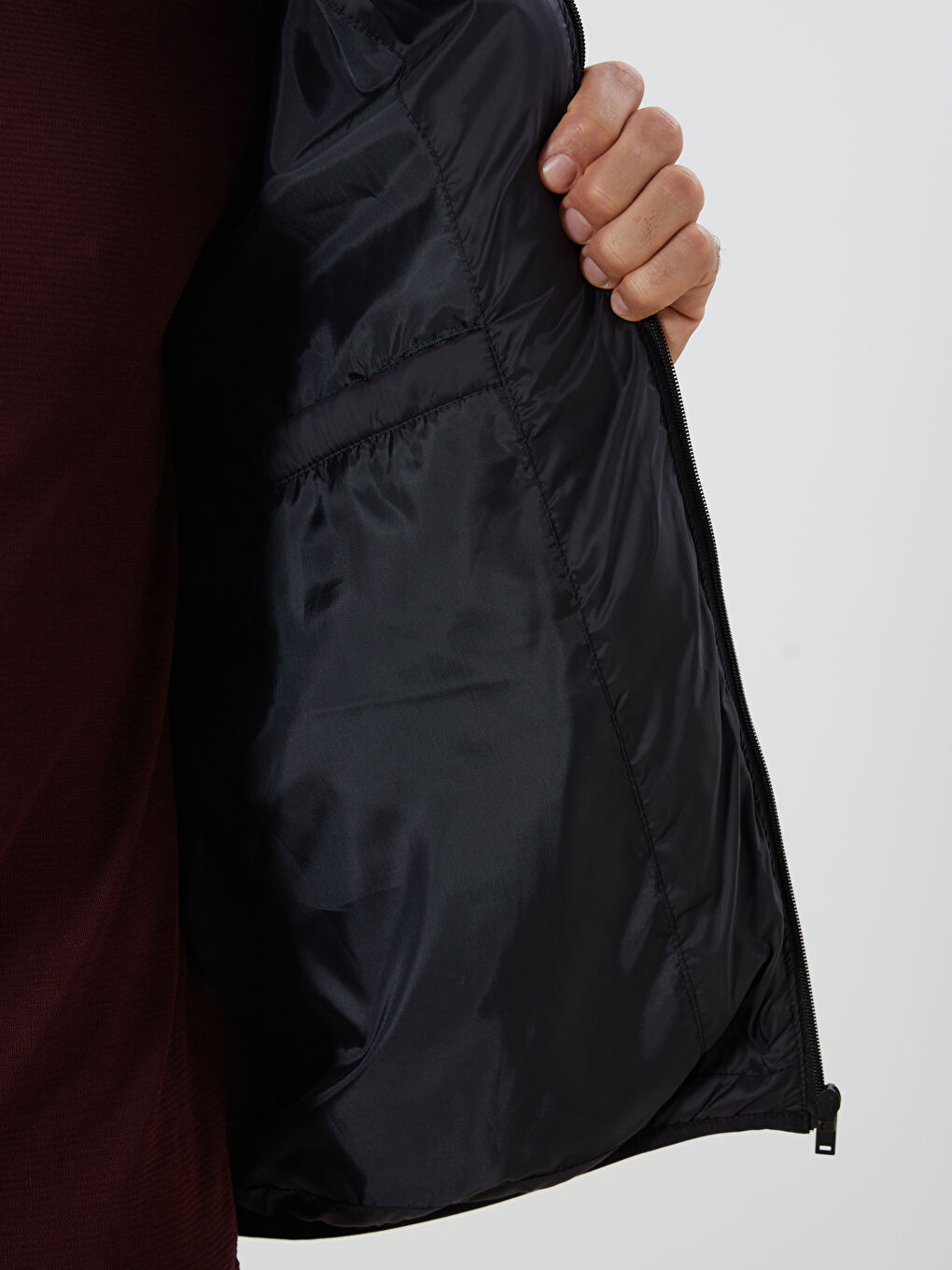 Siyah Standart Kalıp Kapüşonlu Erkek Şişme Mont-6