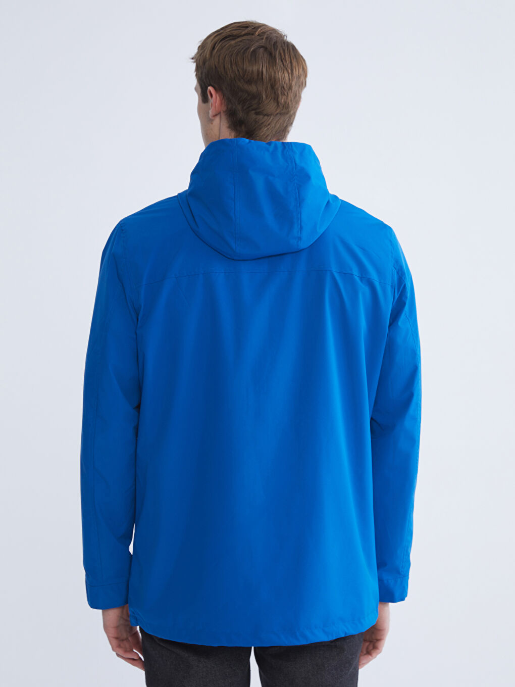 Мужская куртка стандартного кроя с капюшоном-4