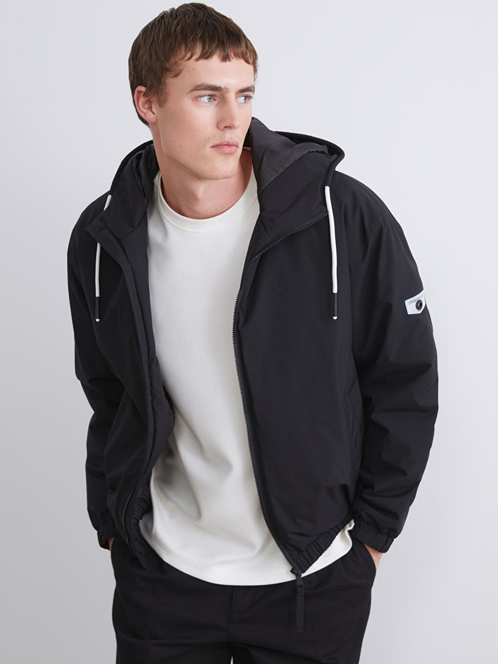 Relaxed Fit Hooded Men's Medium Thickness Coat-1