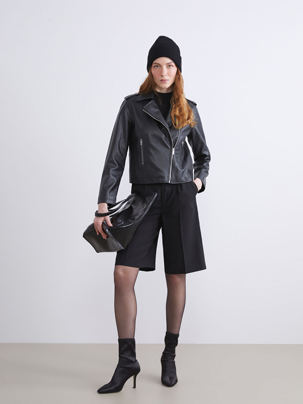 Siyah Biker Yaka Kadın Deri Görünümlü Ceket-2