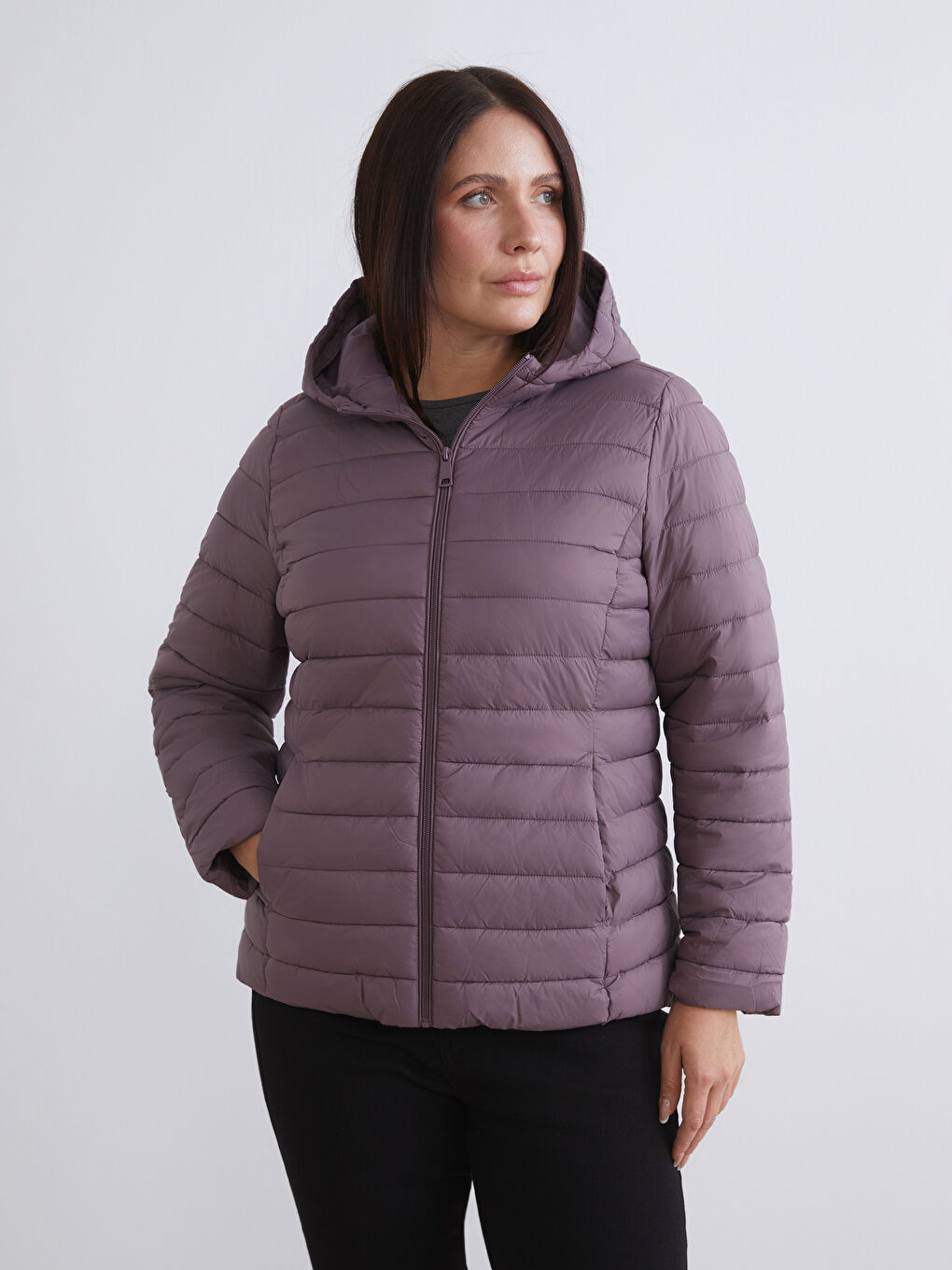 Mürdüm Kadın Kapüşonlu Düz Şişme Mont-1