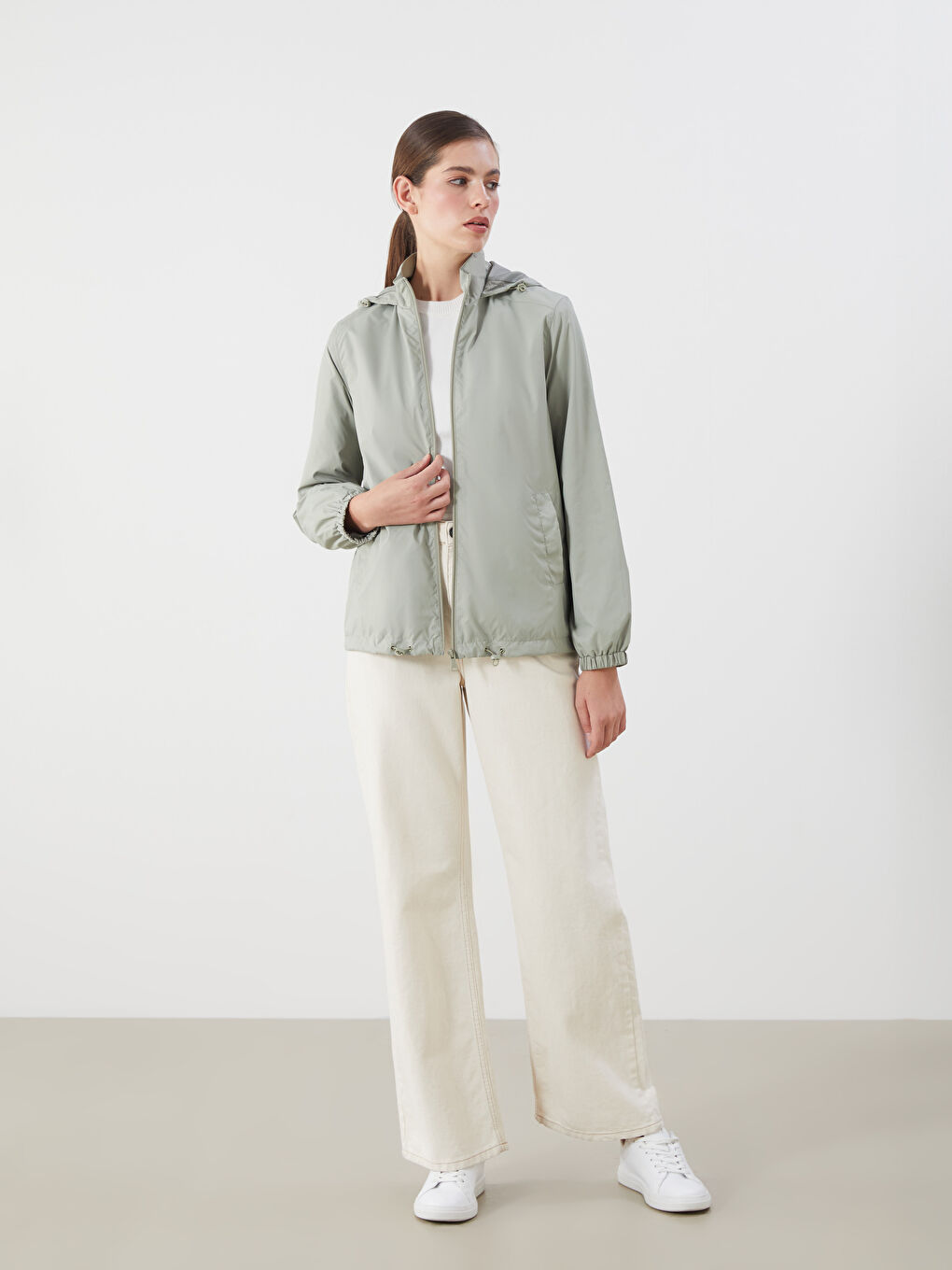 LCWAIKIKI Classic Hooded Women's Raincoat -W53232Z8-J1Q
