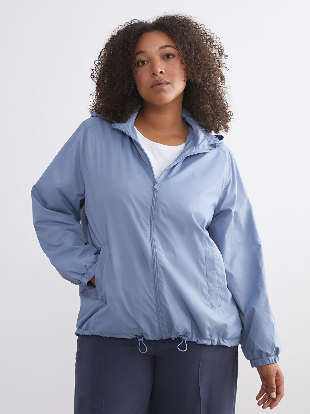 Mavi Kapüşonlu Kadın Yağmurluk-1