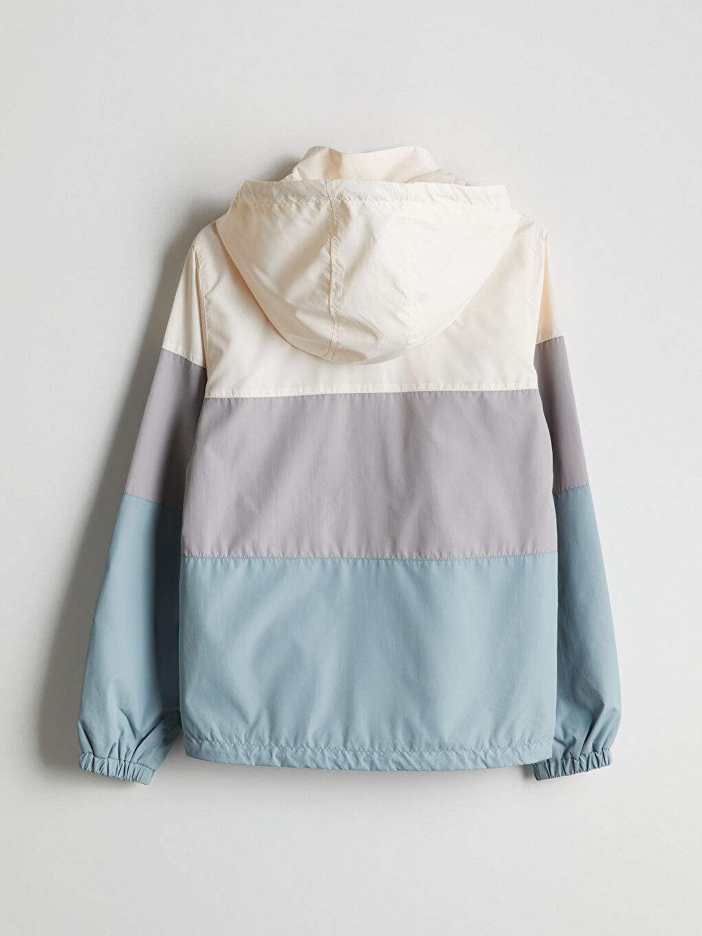 Mavi Kapüşonlu Renk Bloklu Kadın Yağmurluk-9