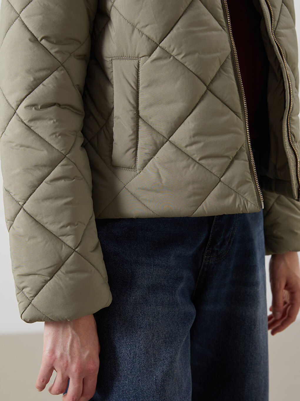 Haki Dik Yaka Kadın Şişme Mont-2