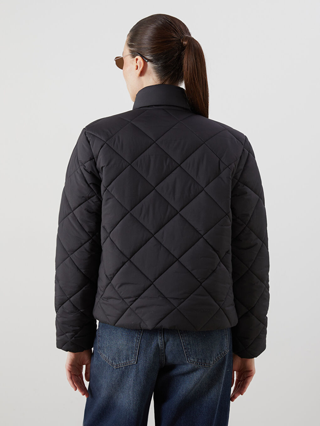 Siyah Dik Yaka Kadın Şişme Mont-3