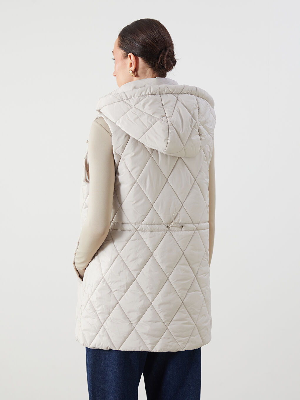 Gri Kapüşonlu Kapitone Kadın Şişme Yelek-4