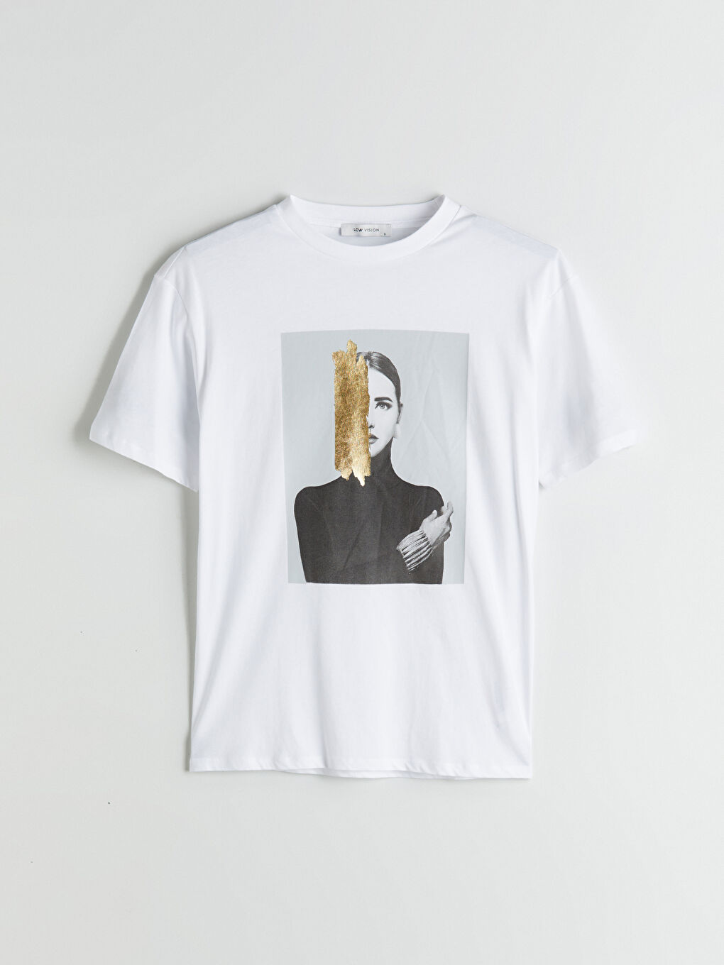 Beyaz Bisiklet Yaka Baskılı Oversize Kadın Tişört-5